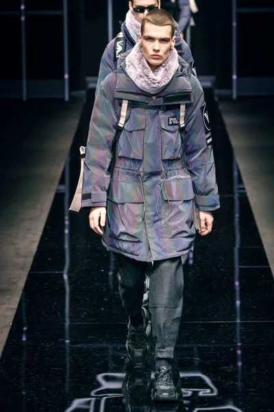 Look 39